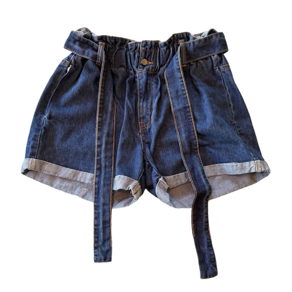 Belted Jean Shorts - Picture 2 of 7